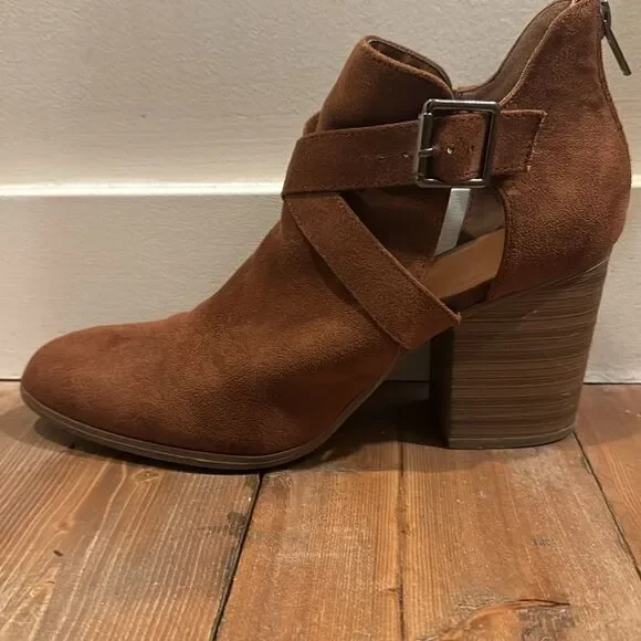 Suede 2” Heel Boots   - Picture 5 of 6